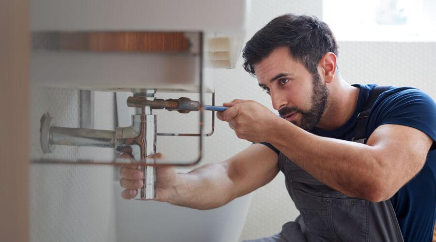 Sink faucet replacement in Grosse Ile, MI